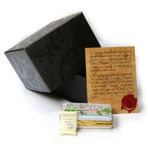 Boite collection carte postale Notre-Dame Porcelaine